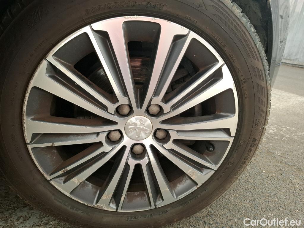  Peugeot  308  Allure Business 1.2 PureTech 130CV BVA8 E6d #15