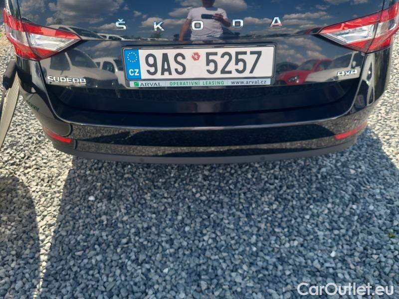  Skoda  Superb  Combi (3V5)(2015) Su.C.2.0TDI 147 4x4 Style Aut #8