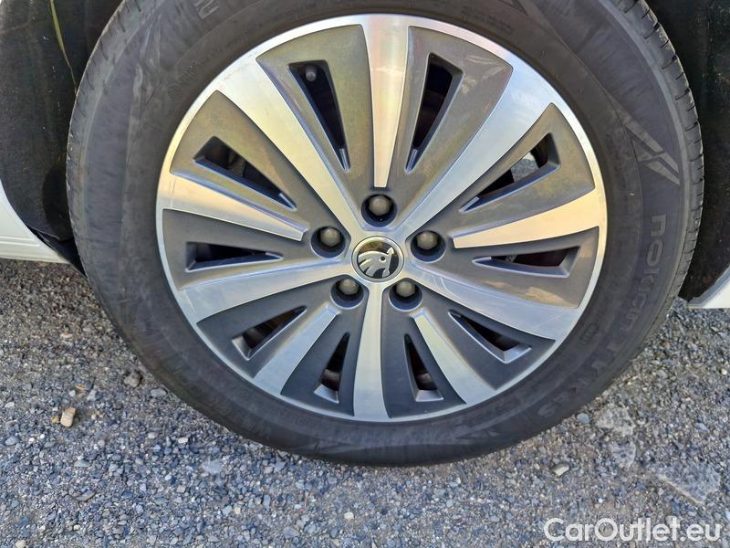  Skoda  Superb  Combi (3V5)(2015) Sup.C.FL2.0TDI 110 Style #28