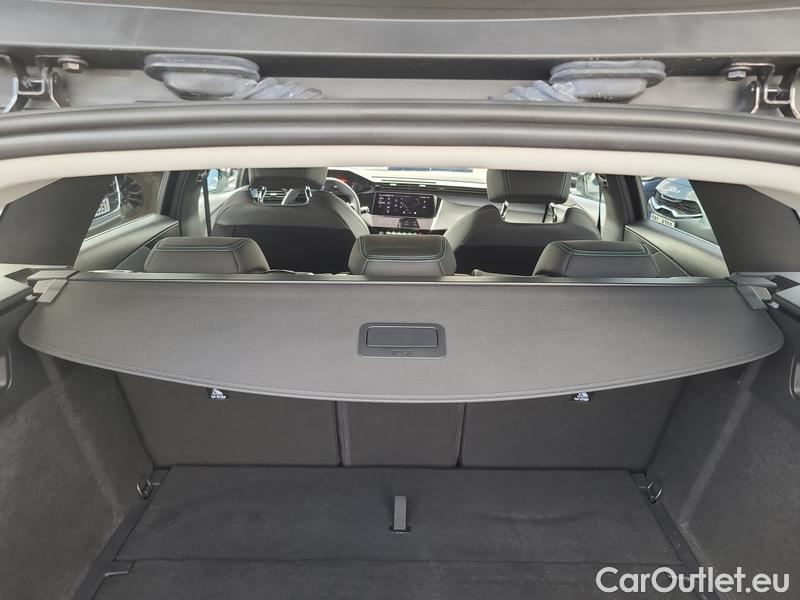  Peugeot  308   (P5) (2021)  SW 1.2PT 130 Allure AT #10