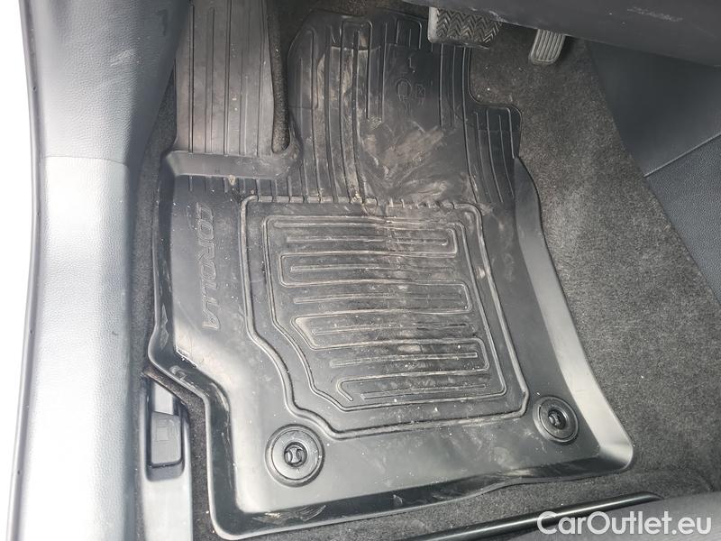  Toyota  Corolla  (E21) (2019)  TS 1.8Hyb. Active AT #8