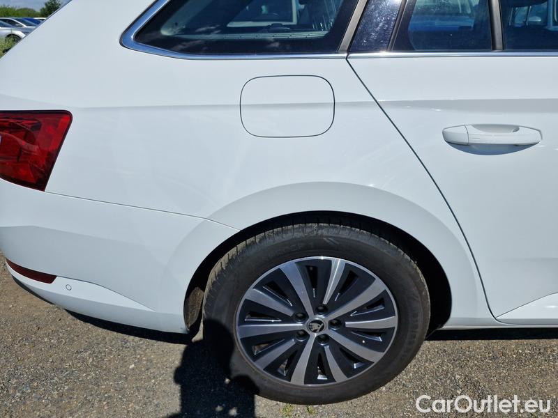  Skoda  Superb  Combi (3V5)(2015) Sup.C.FL2.0TDI 110 Style #44