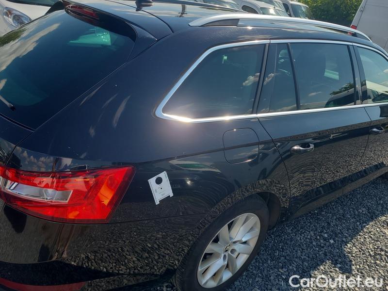  Skoda  Superb  Combi (3V5)(2015) Su.C.2.0TDI 147 4x4 Style Aut #9