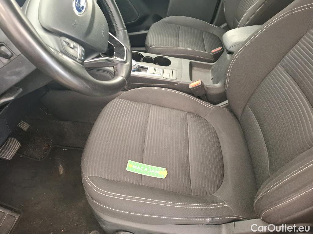  Ford  Kuga FORD  / 2019 / 5P / SUV 2.5 190 hybrid Flexifuel Pshift Titanium #19