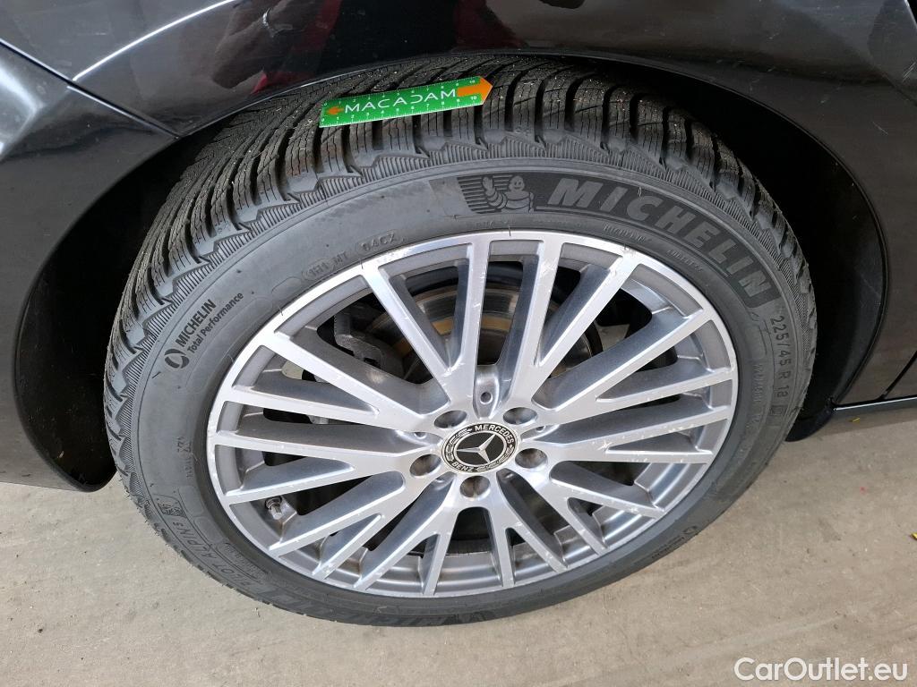  Mercedes  CLA-Klasse MERCEDES-BENZ CLA Coupe / 2019 / 4P / Coupé CLA 180 Business Line BA7 #26