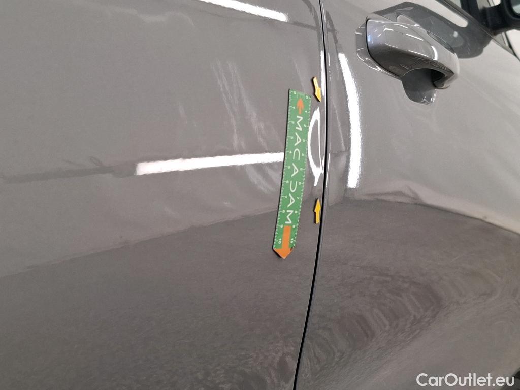  Ford  Kuga FORD  / 2019 / 5P / SUV 2.5 190 hybrid Flexifuel Pshift Titanium #6