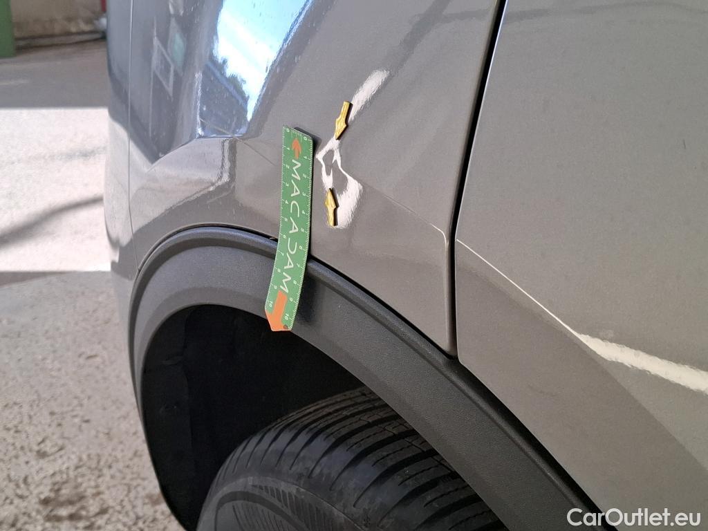  Ford  Kuga FORD  / 2019 / 5P / SUV 2.5 190 hybrid Flexifuel Pshift Titanium #4