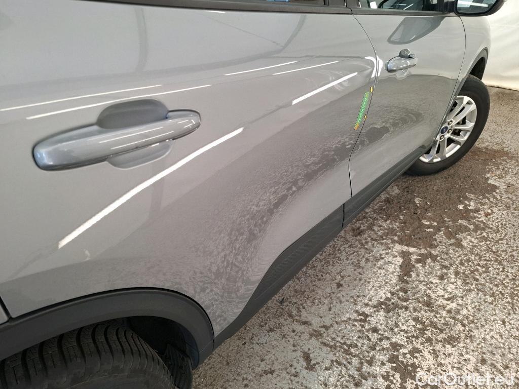  Ford  Kuga FORD  / 2019 / 5P / SUV 2.5 190 hybrid Flexifuel Pshift Titanium #5