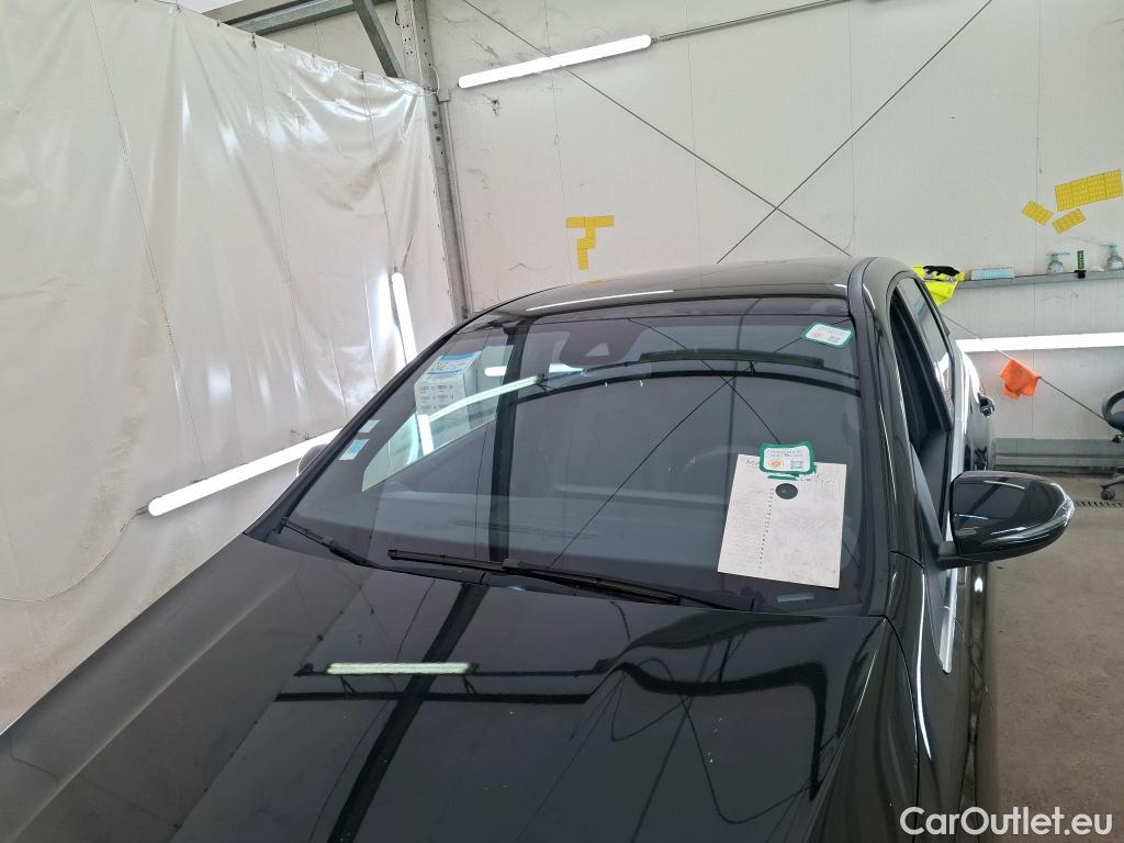  Mercedes  B-Klasse MERCEDES-BENZ Classe B / 2019 / 5P / monospace B 180 d Business Line Edition BA8 #1