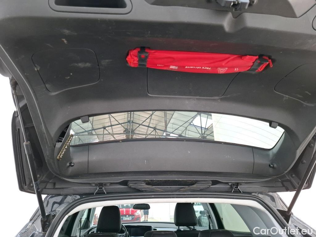  Opel   Grandland X Grandland X Elegance Business 1.5 130CV BVA8 6E #124