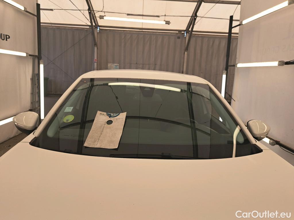  Peugeot  2008  Active Business 1.5 HDi 100CV BVM6 E6d #42