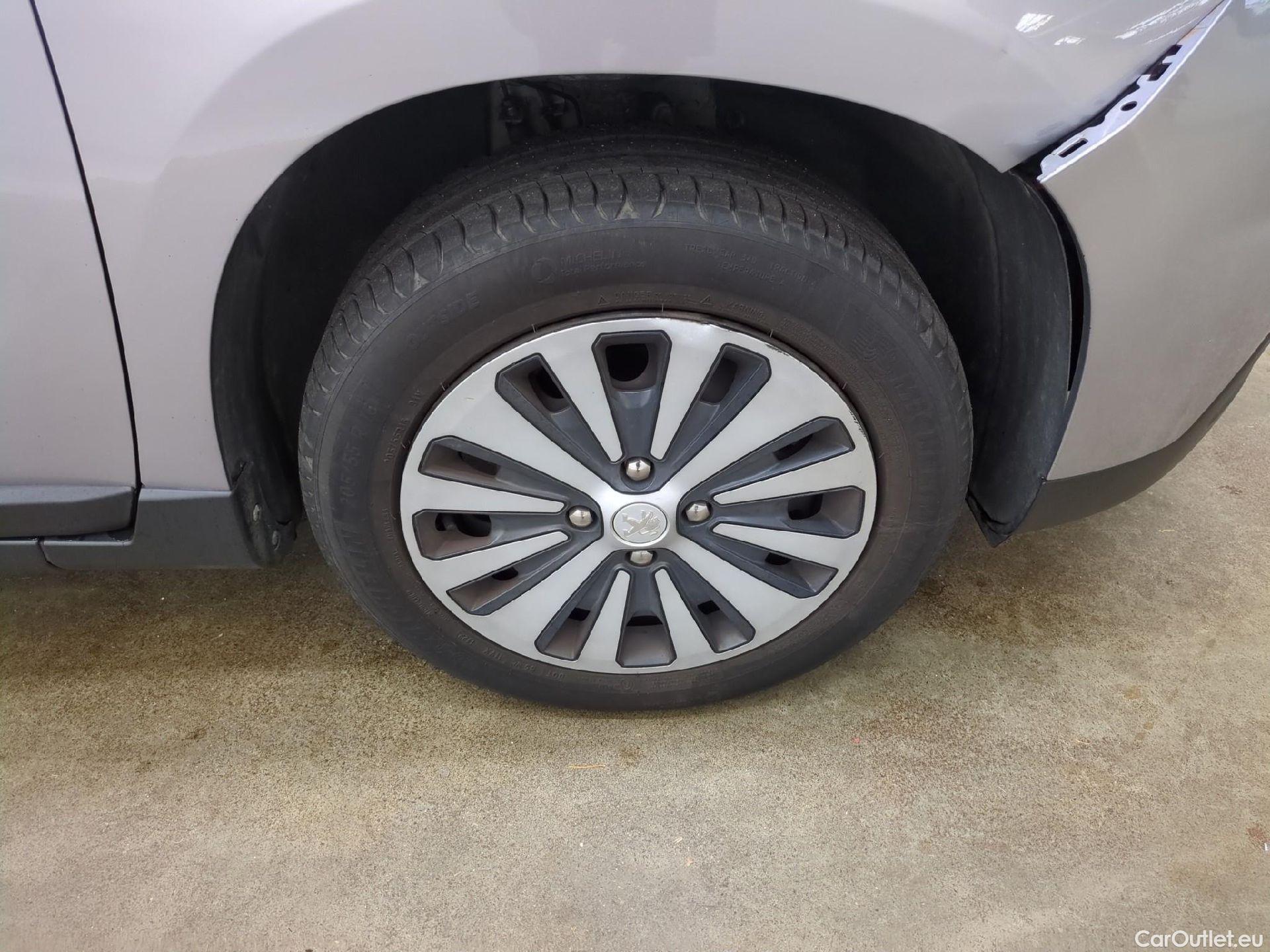  Peugeot  2008  Active Business 1.6 HDi 100CV BVM5 E6 #17