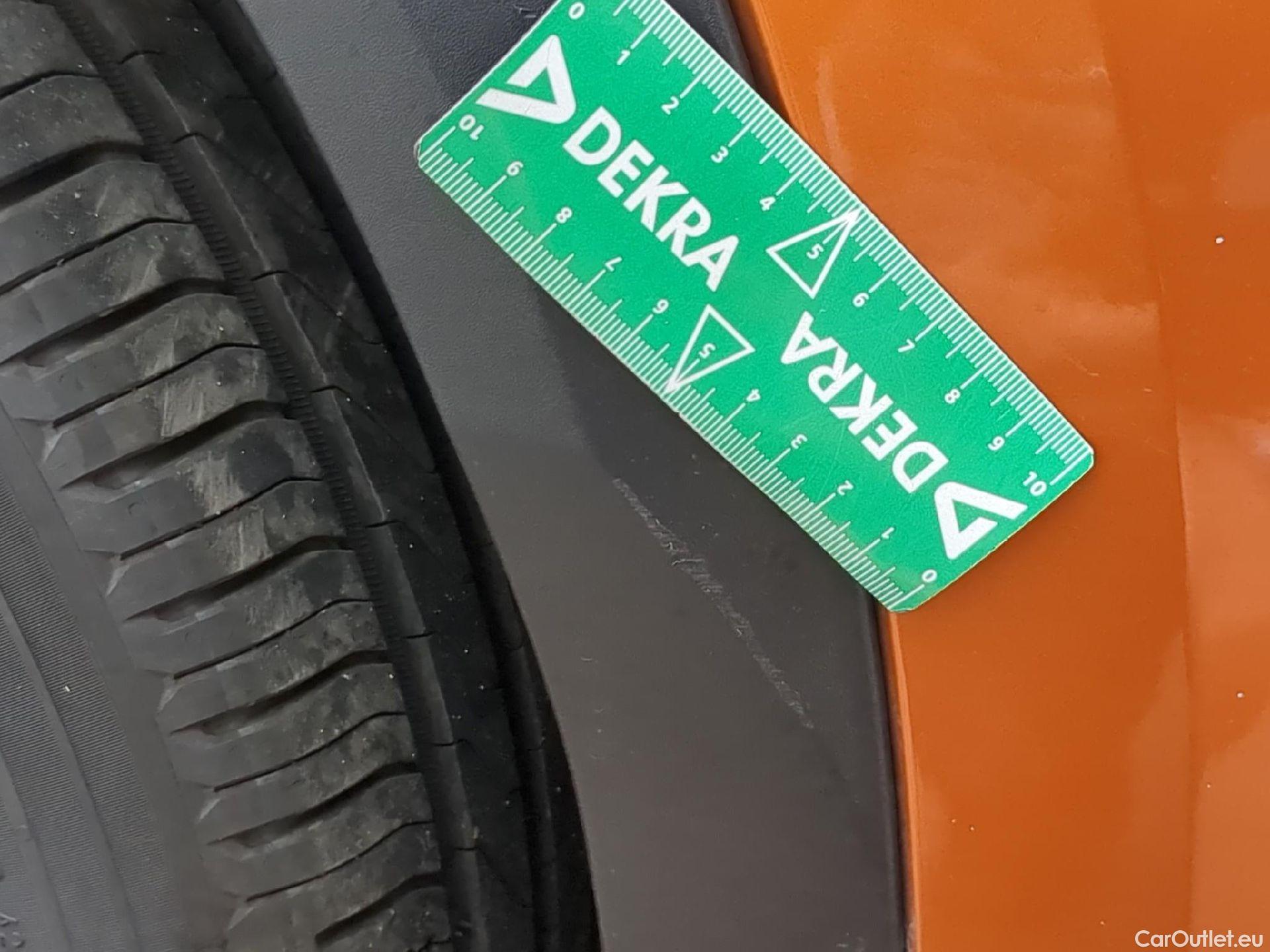  Peugeot  2008  Allure Pack 1.5 HDi 110CV BVM6 E6d #20