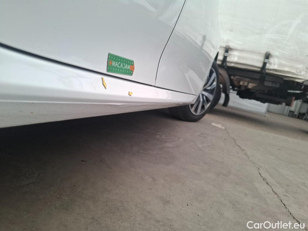  Peugeot  208  Active 1.2 PureTech 100CV BVM6 E6d #2