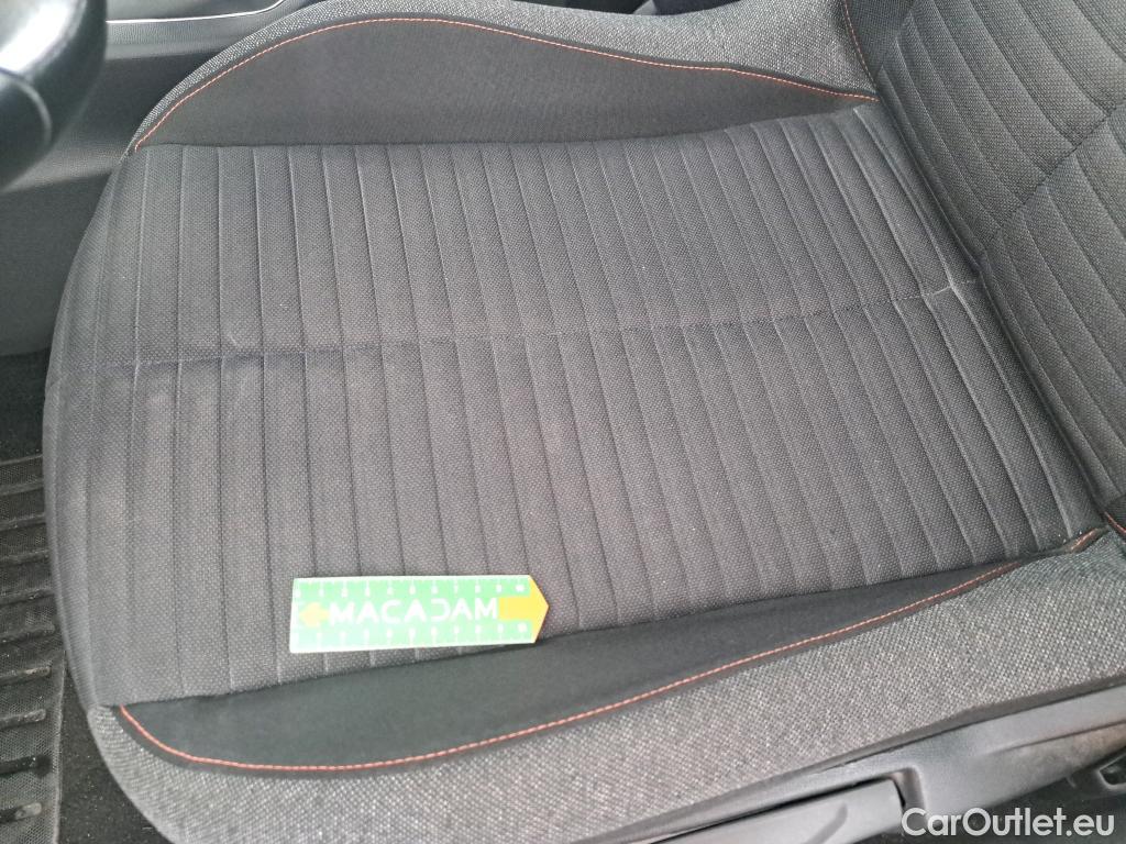  Peugeot  2008  Active Business 1.5 HDi 100CV BVM6 E6d #44