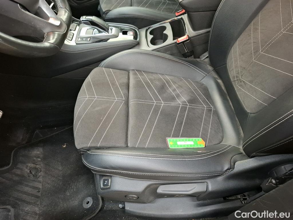  Opel   Grandland X Grandland X Elegance Business 1.5 130CV BVA8 6E #37