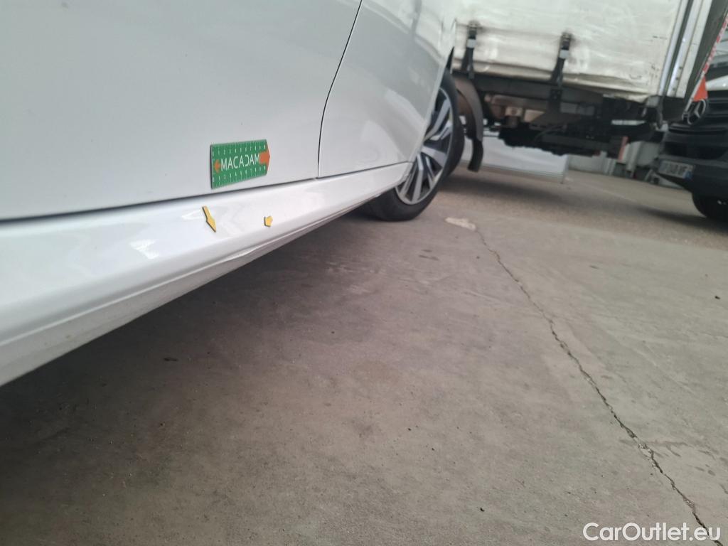  Peugeot  208  Active 1.2 PureTech 100CV BVM6 E6d #5