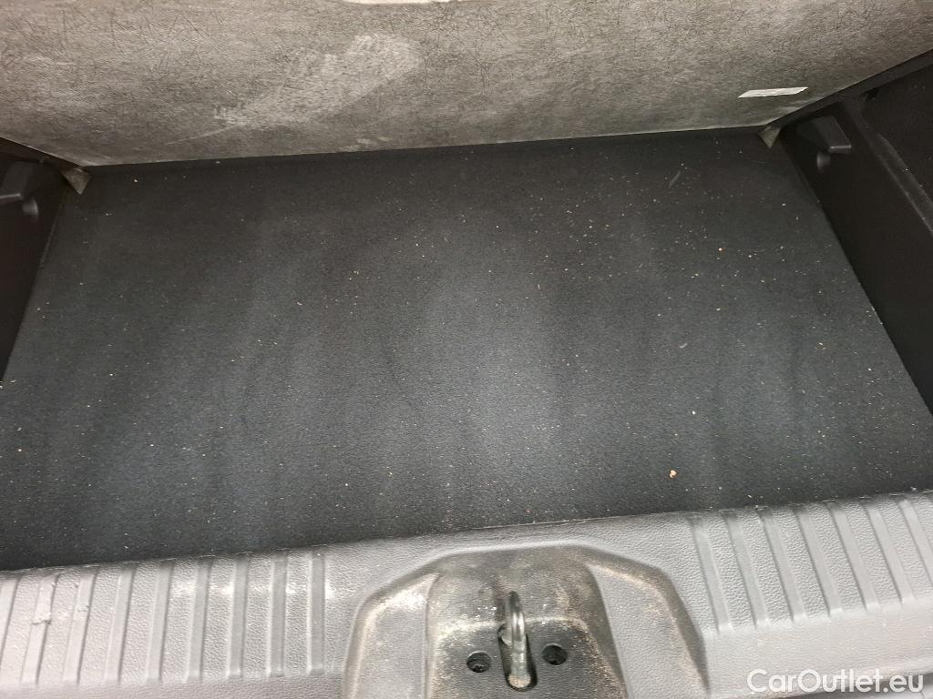  Renault  Clio  V Initiale Paris 1.5 dCi 115CV BVM6 E6dT #52