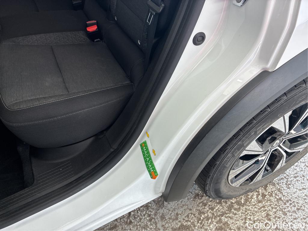  Renault  Captur  II Evolution 1.6 E-TECH Hybrid 145CV BVA6 E6d #6
