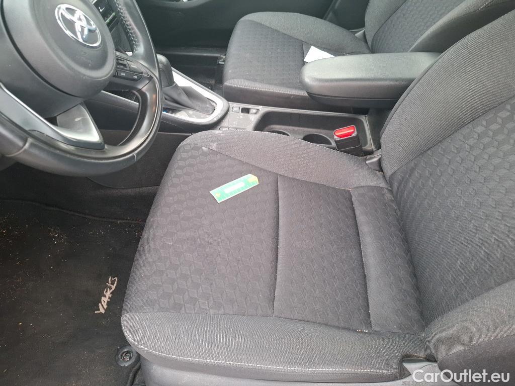  Toyota  Yaris  Hybride / 2019 / 5P / Berline 1.5 Hybride 116h Dynamic Business #31
