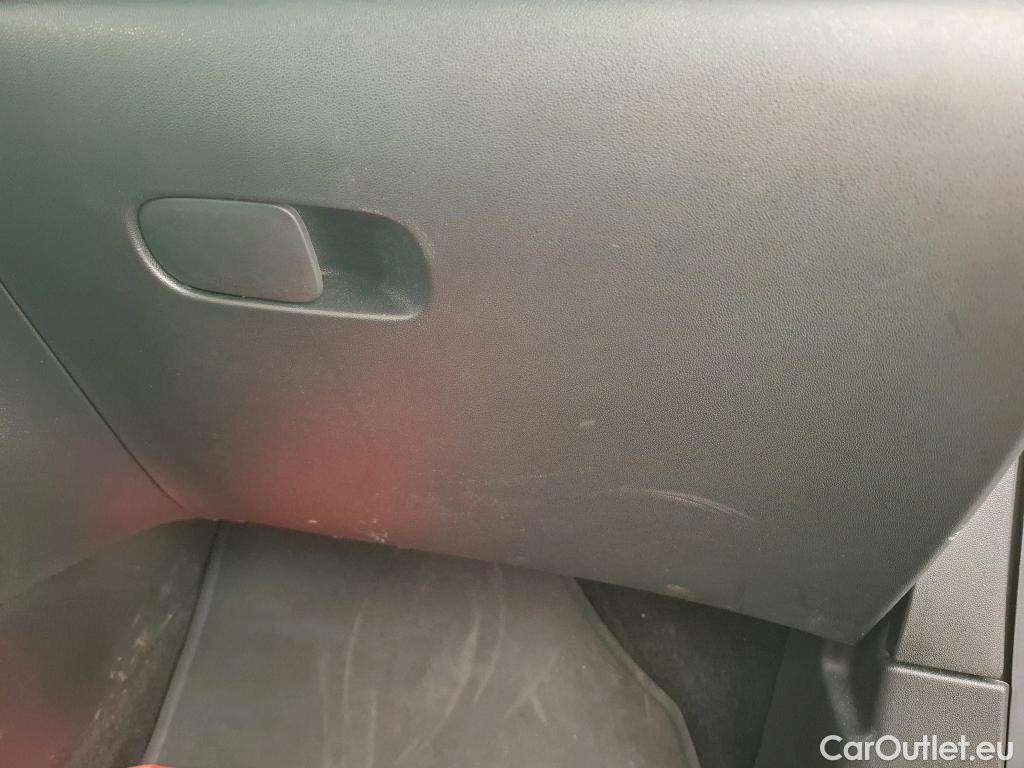  Citroen  C3  Société Feel 1.5 BlueHDI 100CV BVM6 E6d #6