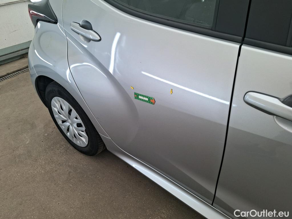  Toyota  Yaris  Hybride / 2019 / 5P / Berline 1.5 Hybride 116h Dynamic Business #15