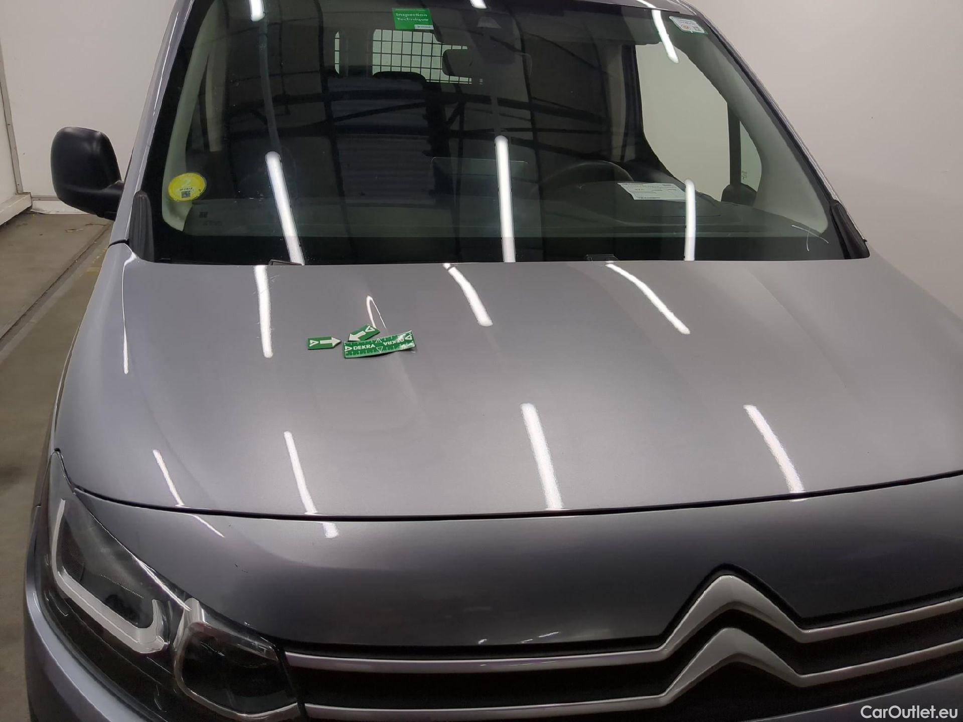  Citroen  Berlingo CITROEN  Van / 2018 / 4P / Fourgonnette Taille M 650kg BlueHDi 100 S&S BVM #22