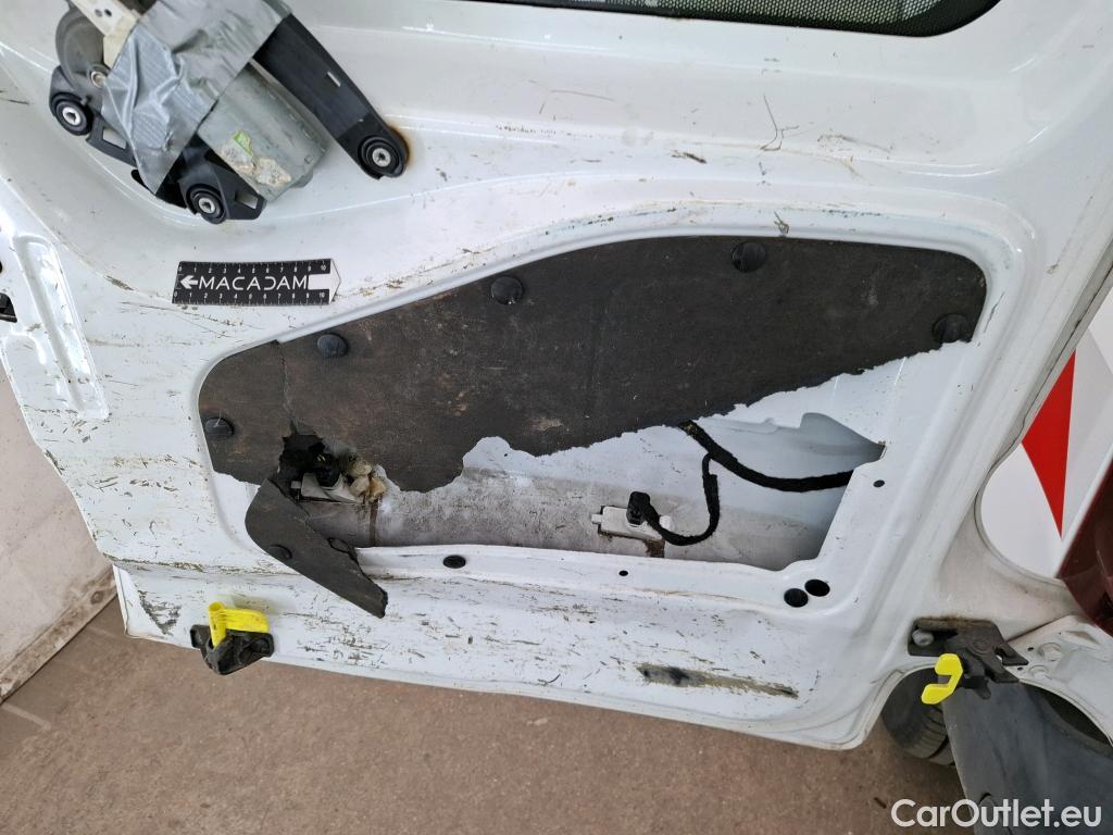  Citroen  Berlingo  Fourgon Club L1 (Court) 1.6 BlueHDi 100CV BVM5 E6 #36