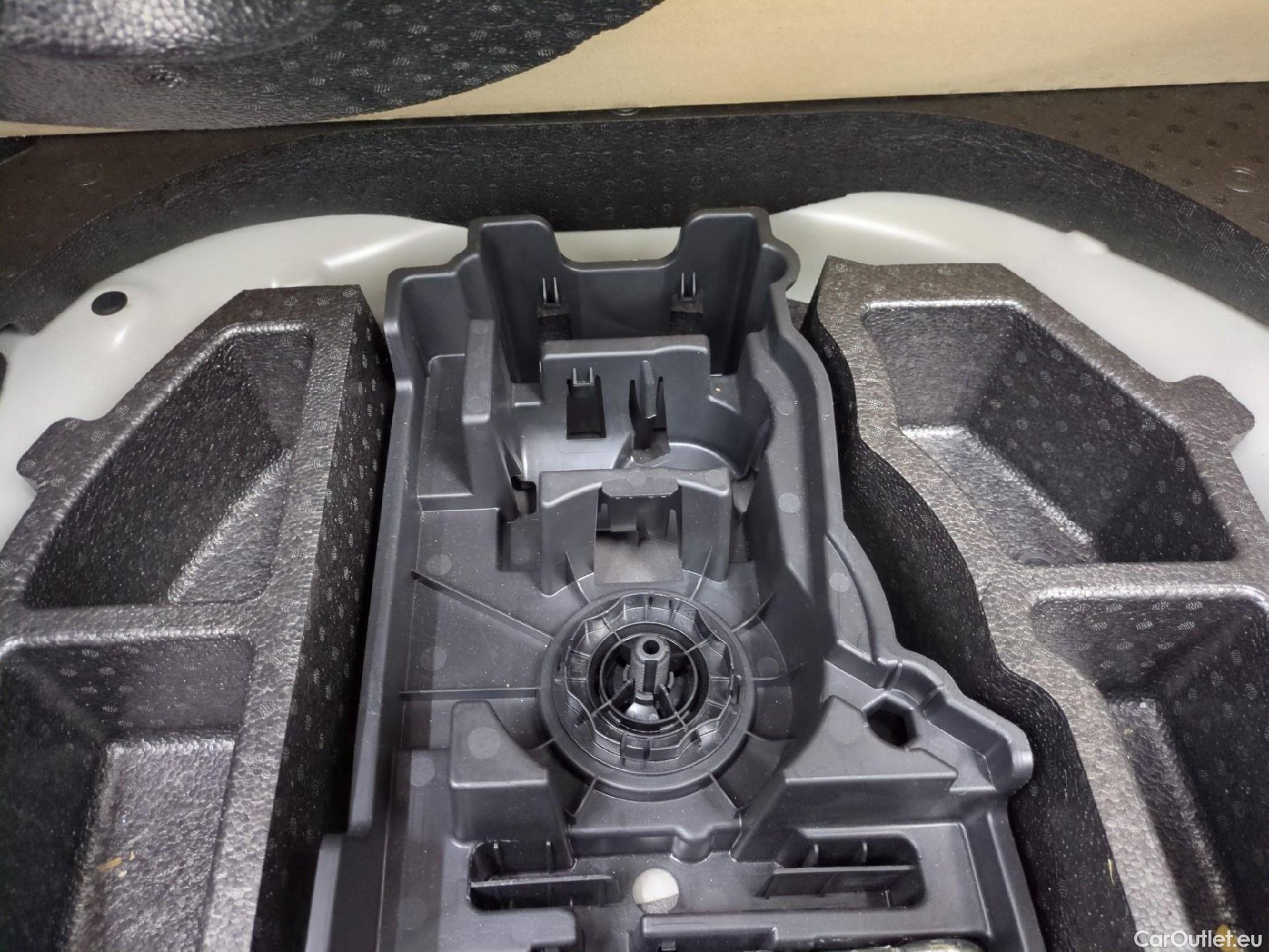  Peugeot  208  Premium 1.5 HDi 100CV BVM6 E6d #20