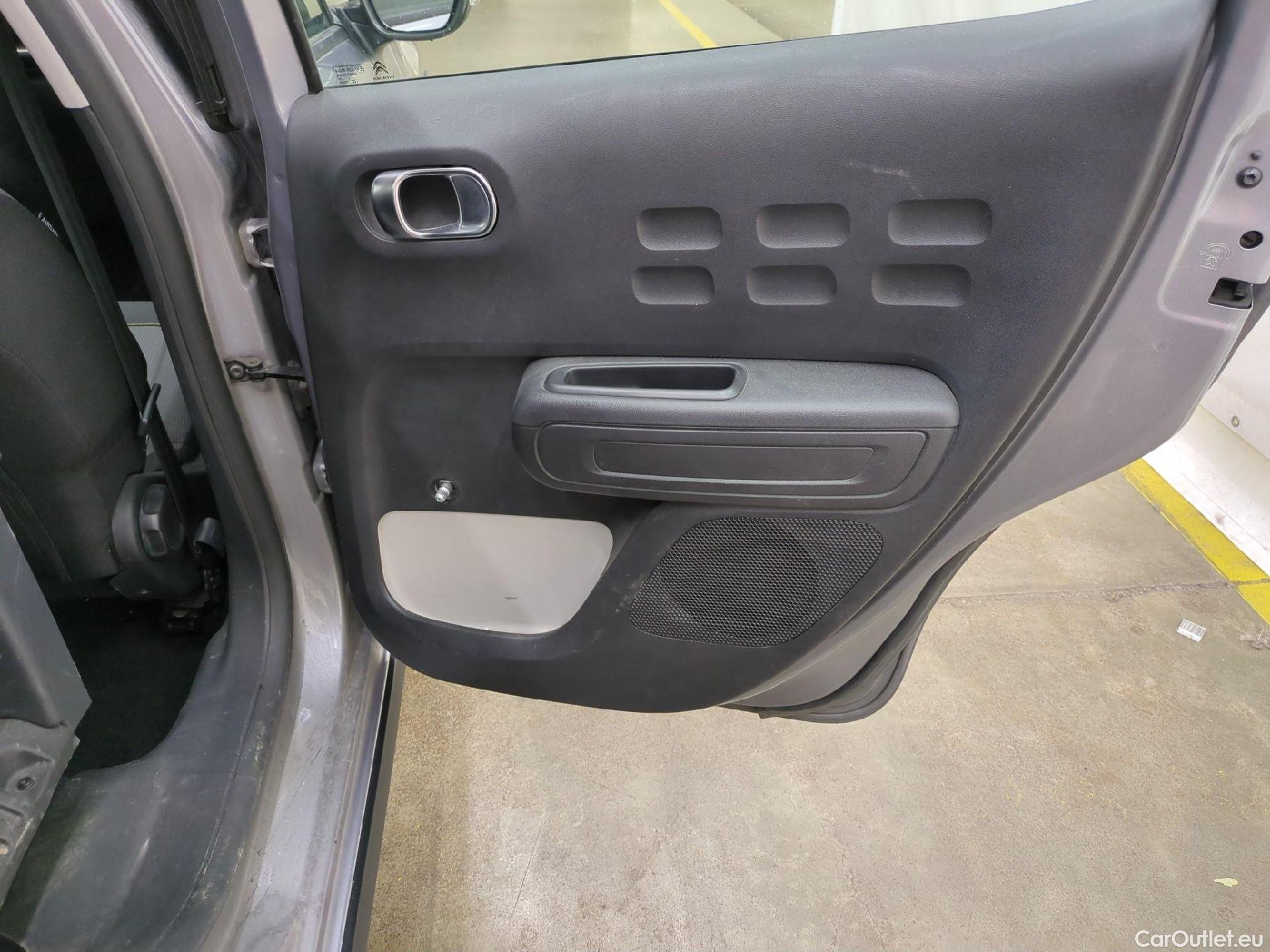  Citroen  C3 CITROEN  Société / 2020 / 5P / Berline / VU BlueHDi 100 S&S BVM6 Feel Nav #26