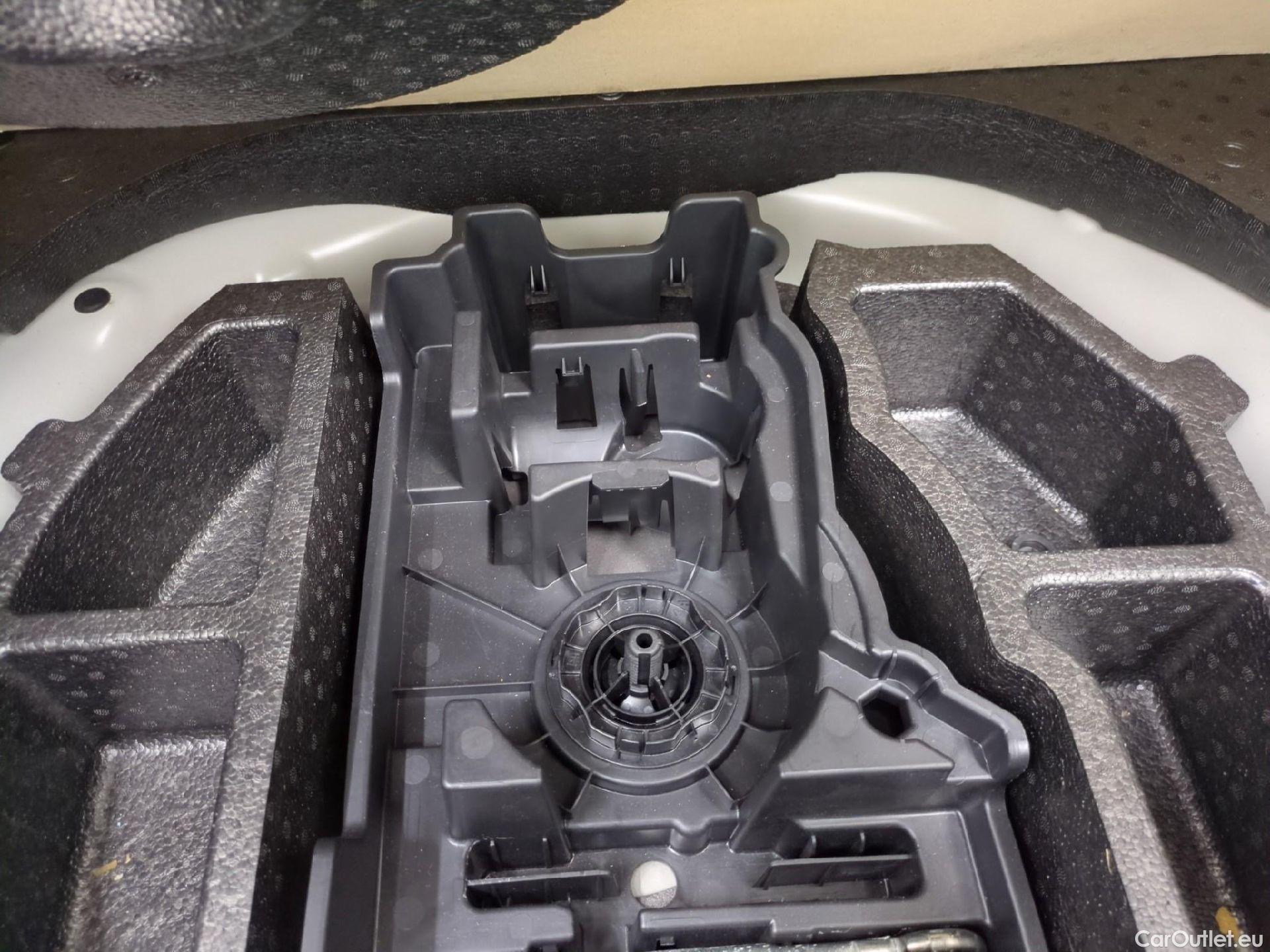 Peugeot  208  Premium 1.5 HDi 100CV BVM6 E6d #21