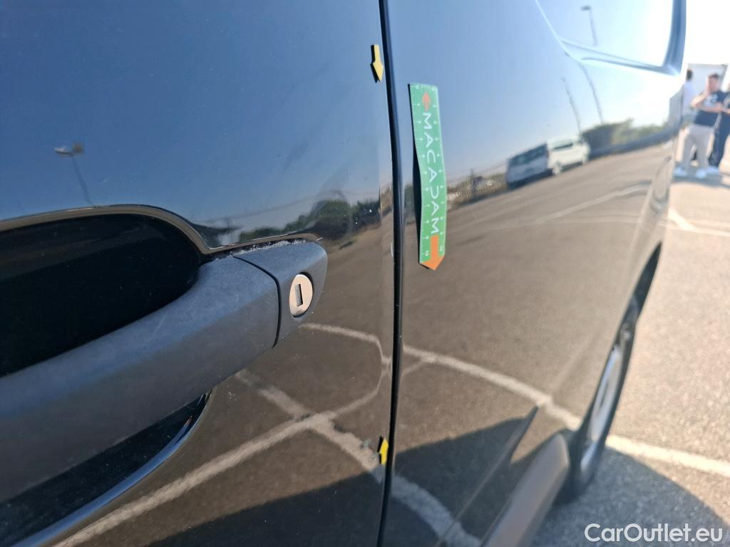  Citroen  Berlingo  Fourgon Club M 1000 1.5 BlueHDi 130CV BVA8 E6dT #40