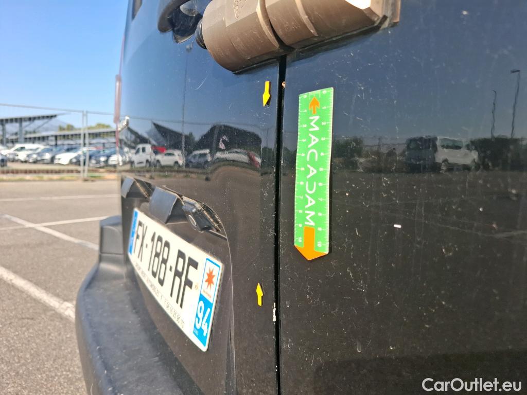  Citroen  Berlingo  Fourgon Club M 1000 1.5 BlueHDi 130CV BVA8 E6dT #27