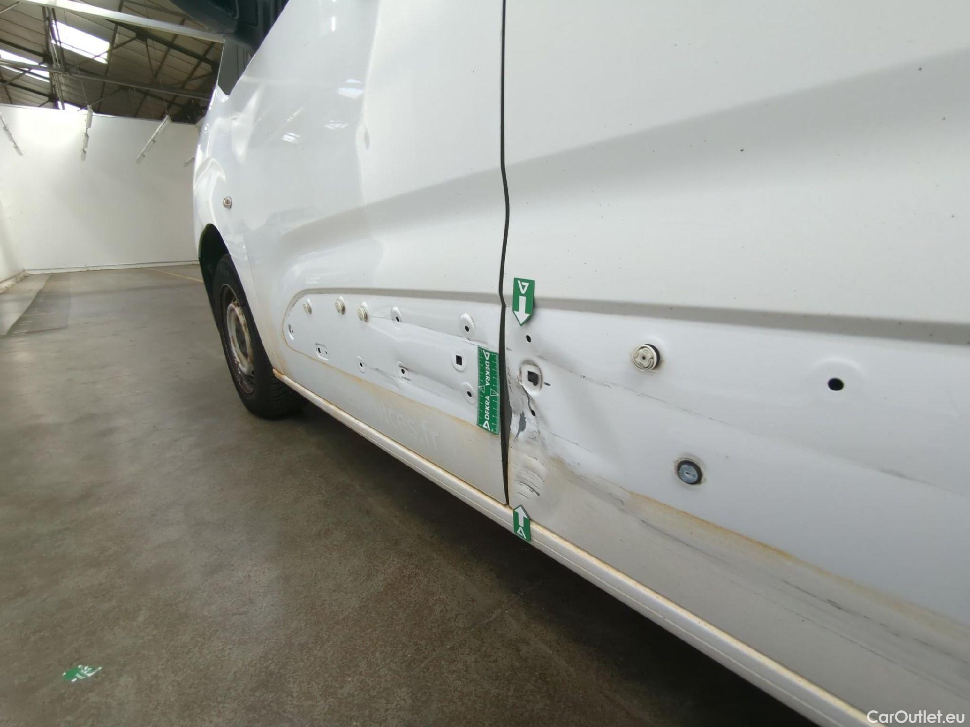  Citroen  Berlingo  Fourgon Club M 650 1.5 BlueHDi 75CV BVM5 E6dT #21