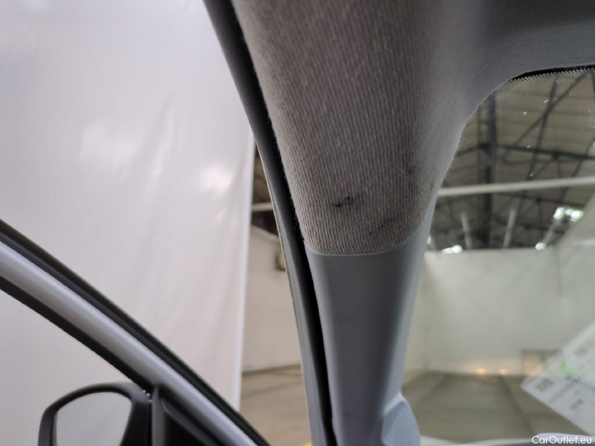  Peugeot  208  Premium 1.5 HDi 100CV BVM6 E6d #13