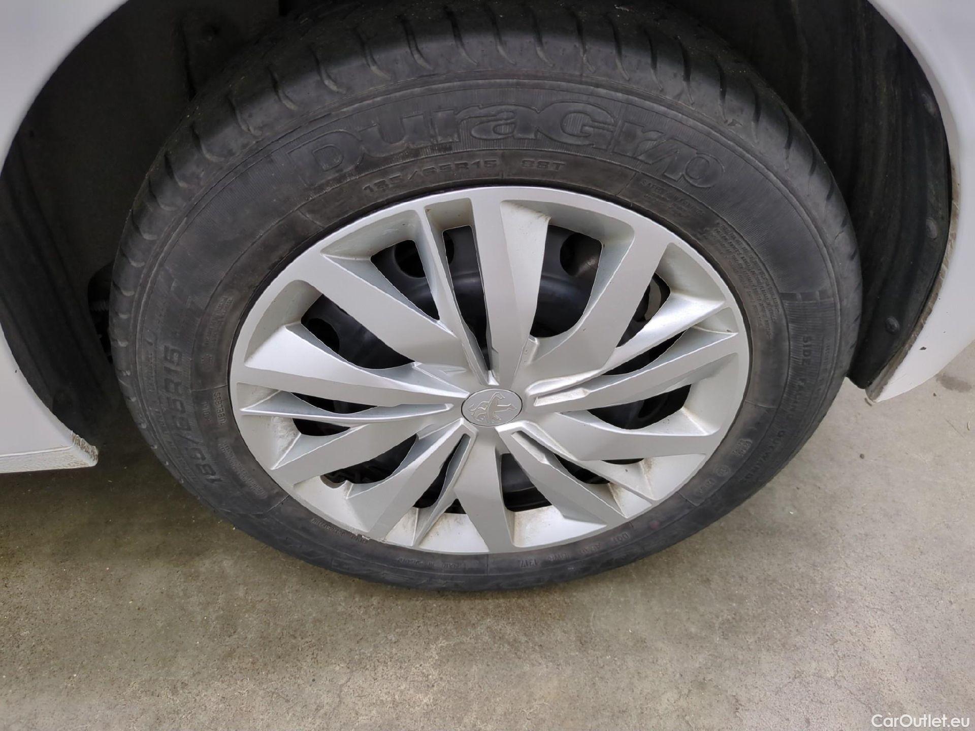  Peugeot  208  Premium 1.5 HDi 100CV BVM6 E6d #24