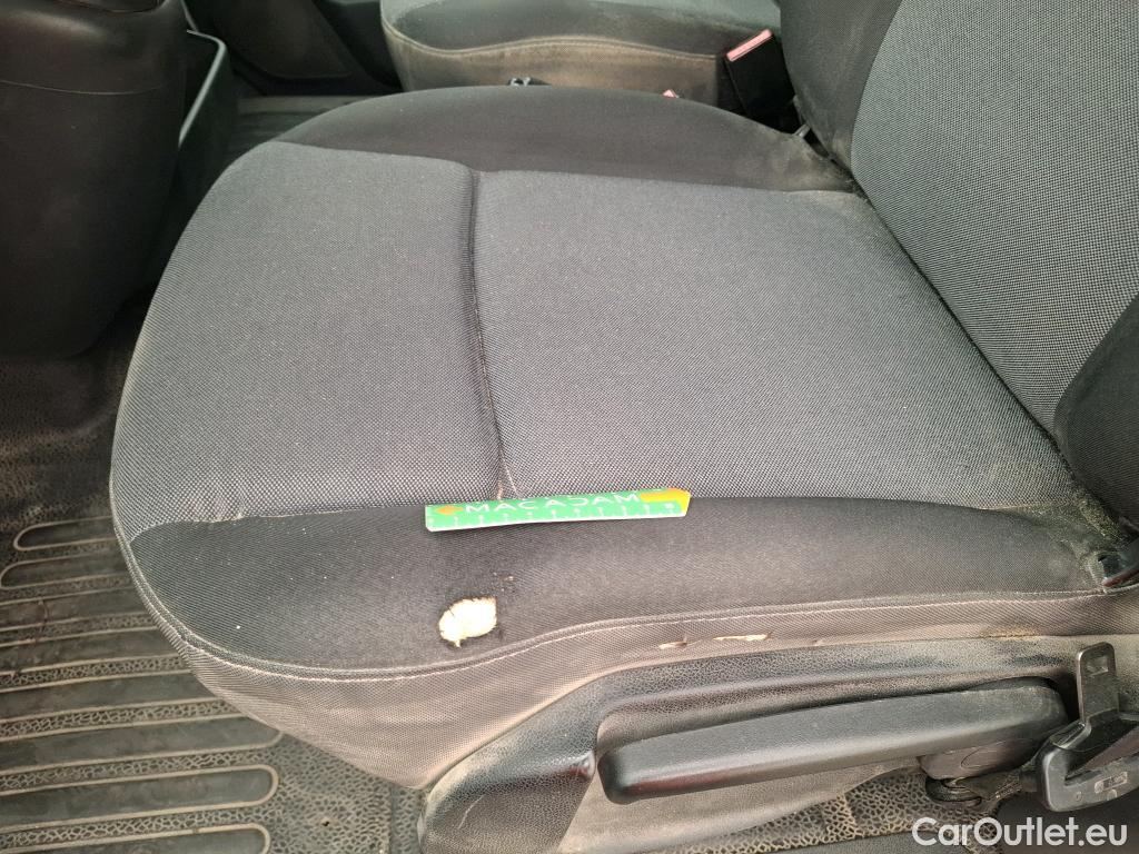  Renault  Master  III Fourgon L2H2 3 5 Grand Confort dCi 130CV BVM6 E6 #3