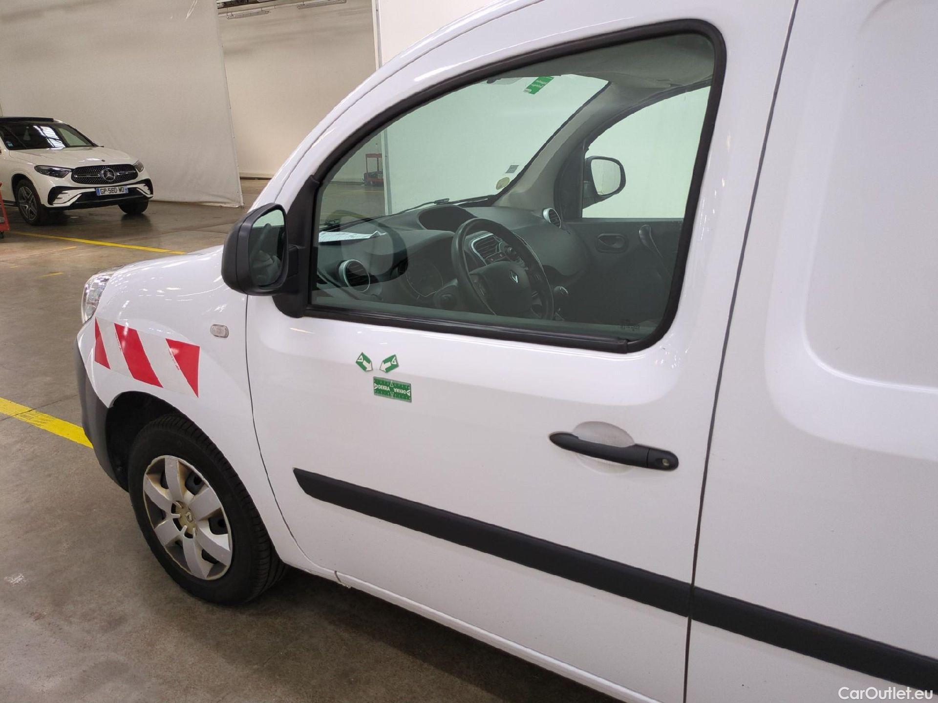 Renault  EXPRESS RENAULT Kangoo  / 2013 / 4P / Fourgonnette Gd Volume ExtraRLink - Blue dCi 95 #14