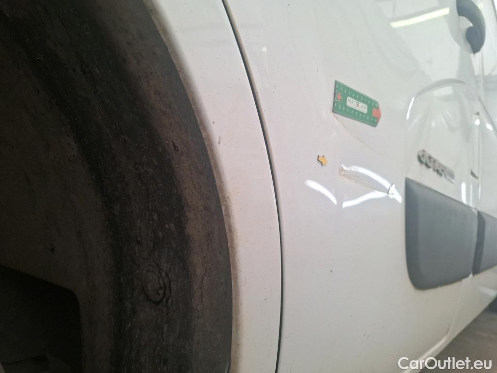  Renault  Master RENAULT  VU 4p Fourgon FG GCf Trac F3500 L3H2 Energy dCi 145 E6 #46