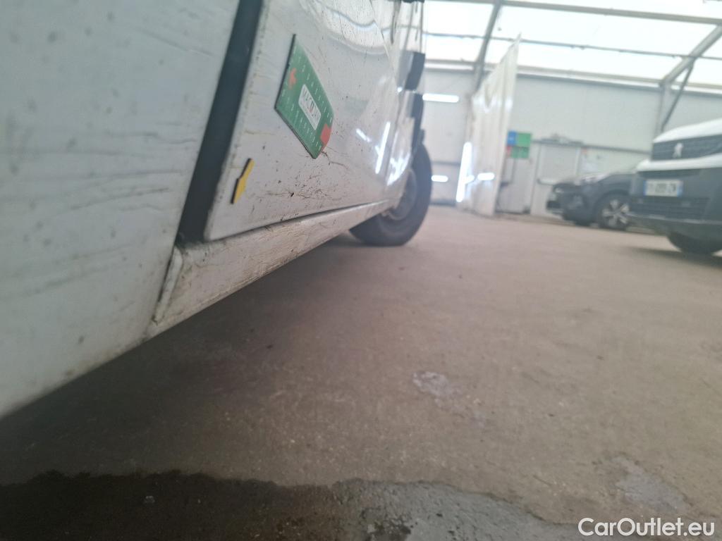  Renault  Master RENAULT  VU 4p Fourgon FG GCf Trac F3500 L3H2 Energy dCi 145 E6 #11