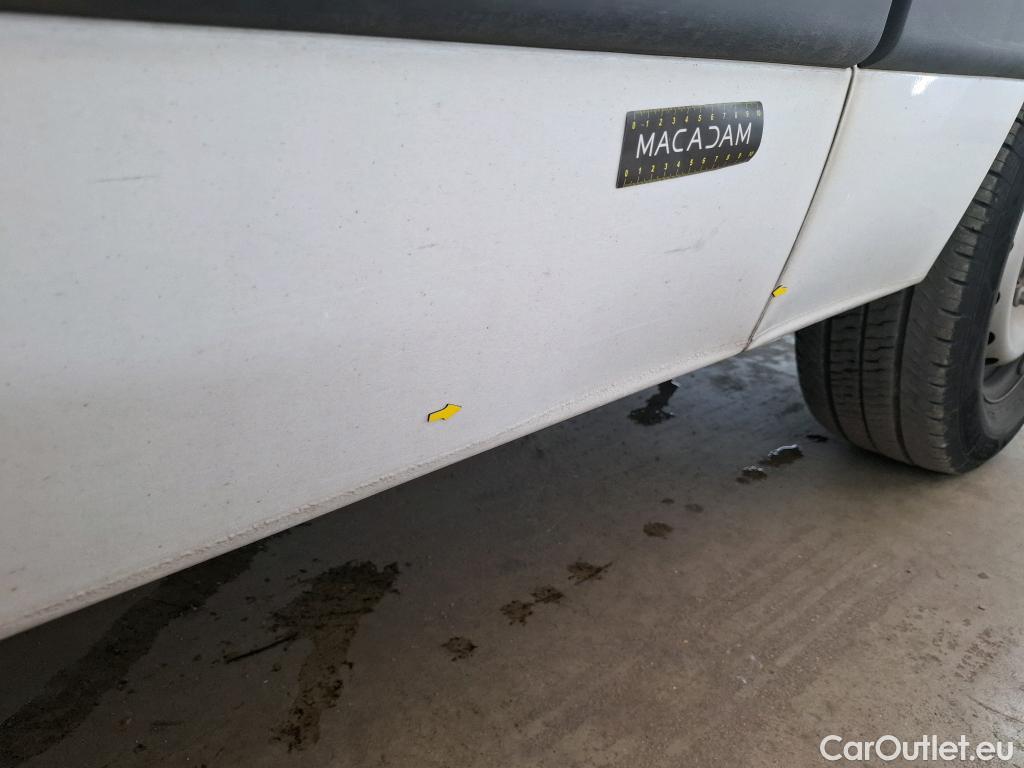  Renault  Master  III Fourgon L2H2 3 5 Grand Confort dCi 135CV BVM6 E6dT #23