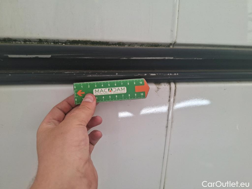  Renault  Master RENAULT  VU 4p Fourgon FG GCf Trac F3500 L3H2 Energy dCi 145 E6 #121