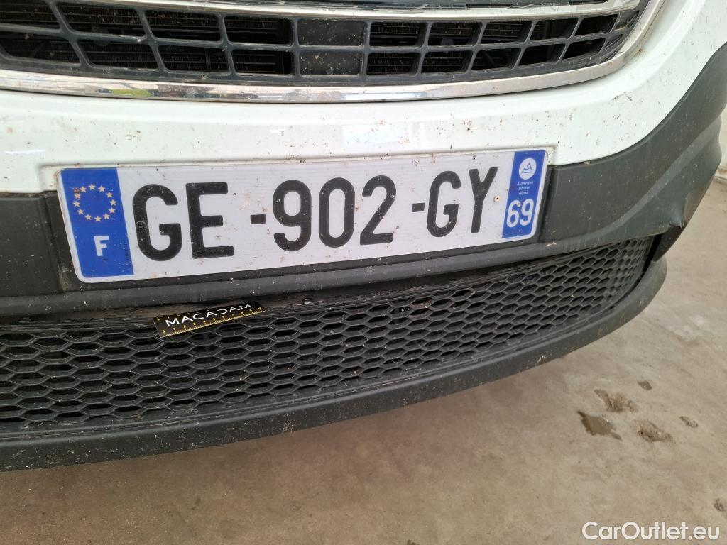  Renault  Trafic RENAULT  / 2019 / 4P / Fourgon tole FG GCF L1H1 1200 Energy dCi 145 EDC #36