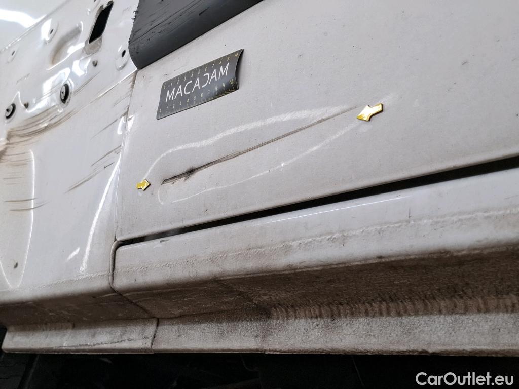  Renault  Master  III Fourgon L2H2 3 5 Grand Confort dCi 135CV BVM6 E6dT #32