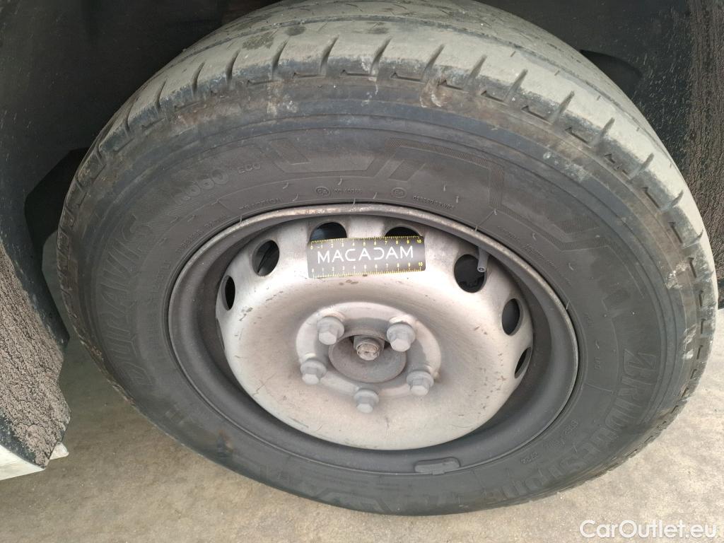 Renault  Master  III Fourgon L2H2 3 5 Grand Confort dCi 135CV BVM6 E6dT #73