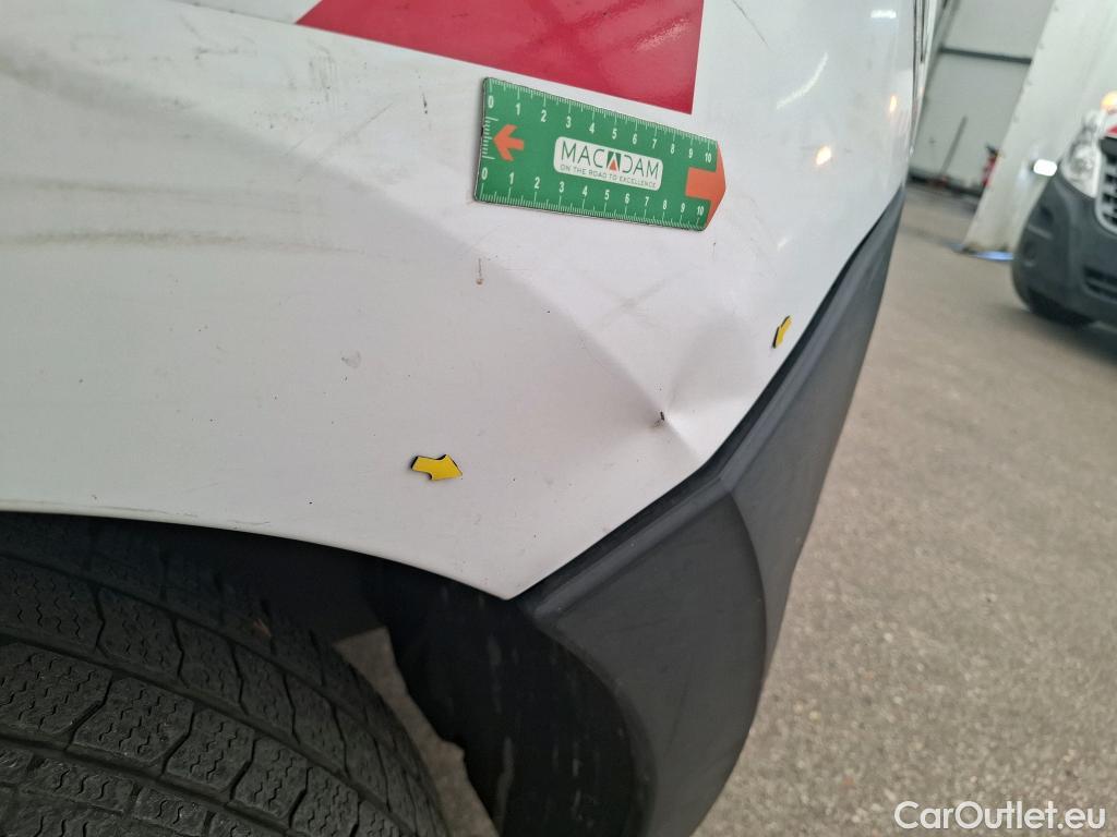  Renault  Master  III Fourgon L2H2 3 5 Grand Confort dCi 130CV BVM6 E6 #19