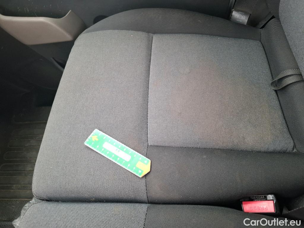  Renault  Master  III Fourgon L2H2 3 5 Grand Confort dCi 130CV BVM6 E6 #42