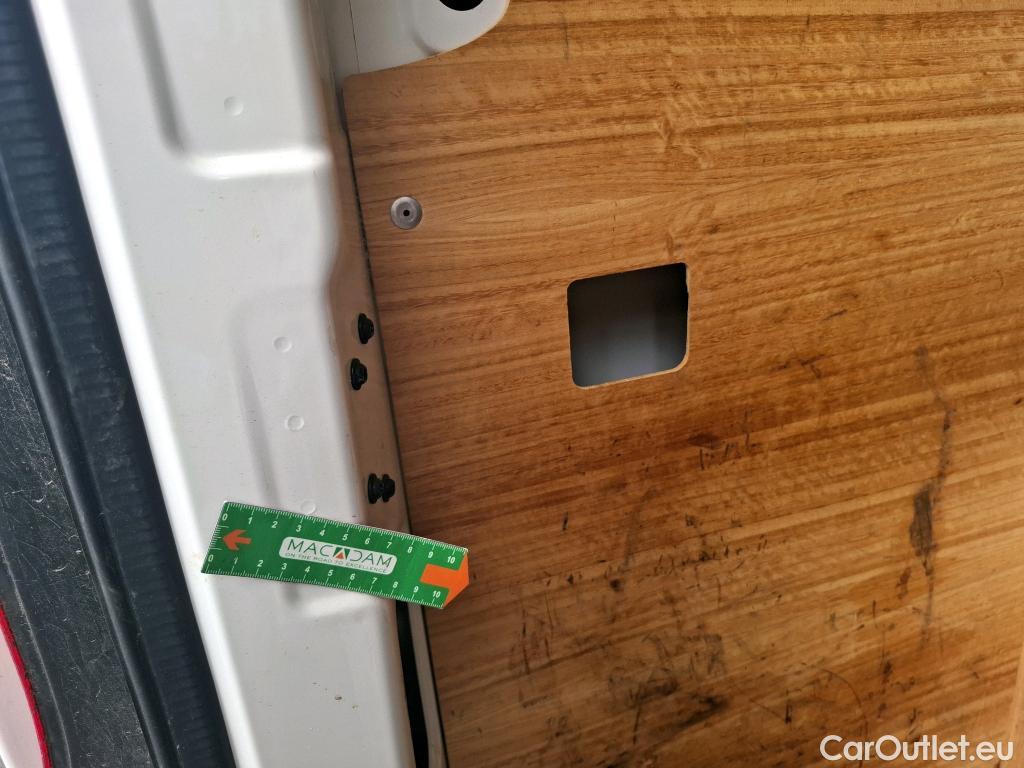  Volkswagen  Crafter  Fourgon Fourgon 35 mittlerer Radstand mit Hochdach FWD 2.0 #30