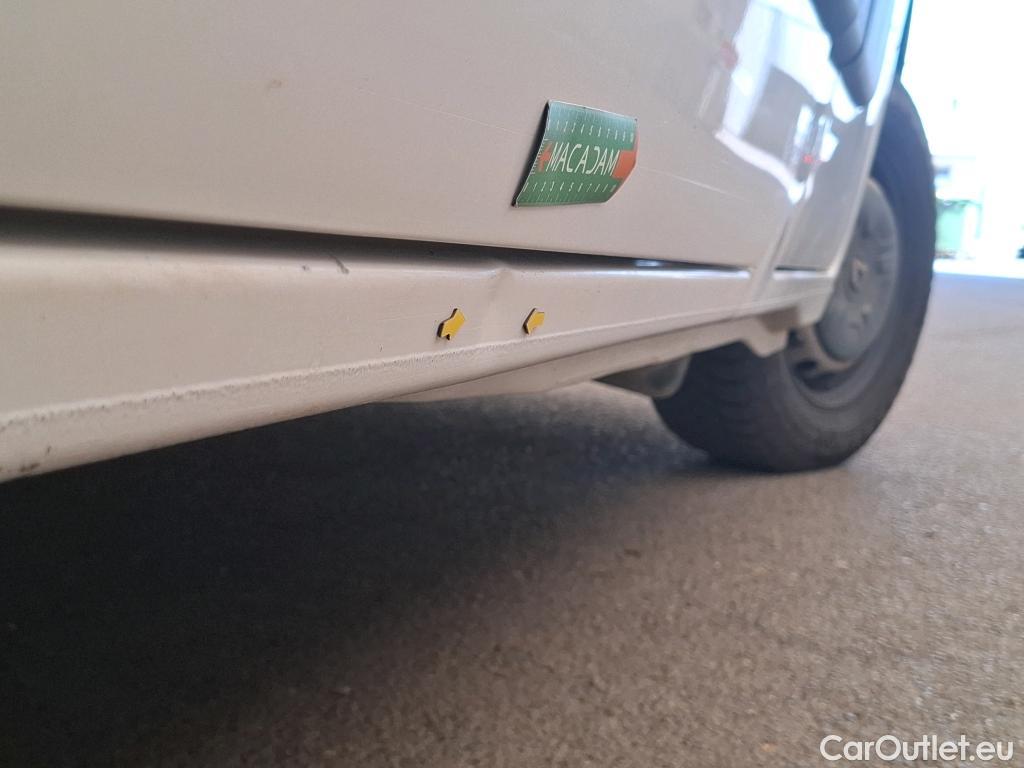  Renault  Master  III Fourgon L2H2 3 5 Grand Confort dCi 130CV BVM6 E6 #10