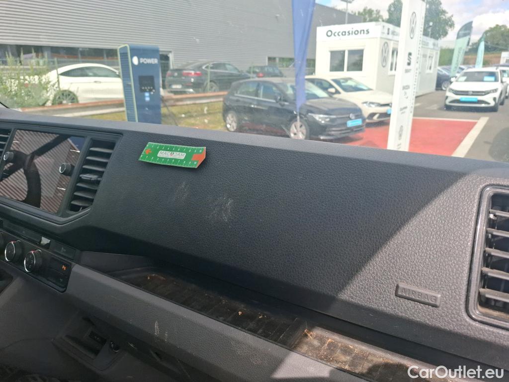  Volkswagen  Crafter  Fourgon Fourgon 35 mittlerer Radstand mit Hochdach FWD 2.0 #27